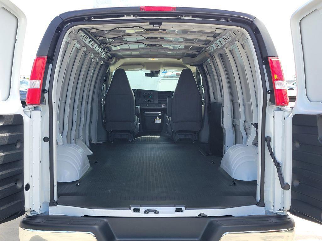 new 2026 Chevrolet Express 3500 car, priced at $52,840