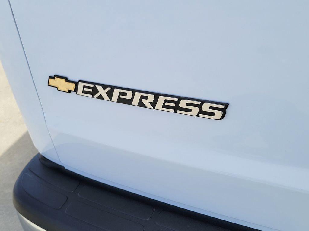 new 2026 Chevrolet Express 3500 car, priced at $52,840