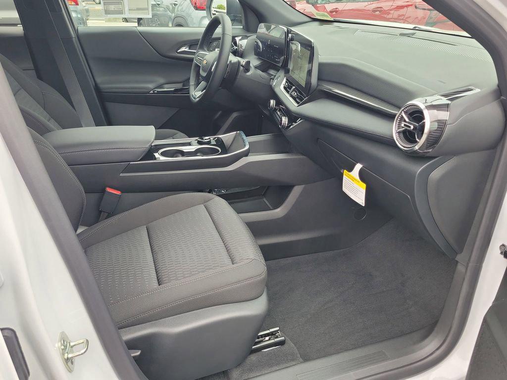 new 2026 Chevrolet Equinox car, priced at $30,795