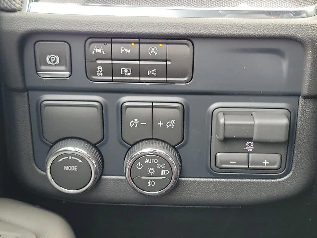 new 2026 Chevrolet Suburban car, priced at $79,090