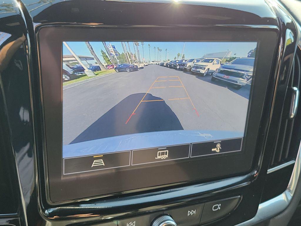 used 2023 Chevrolet Traverse car, priced at $32,995