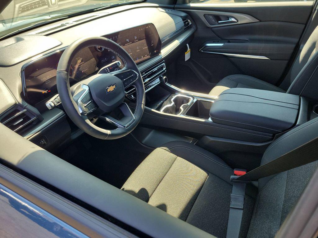 new 2026 Chevrolet Traverse car, priced at $43,820