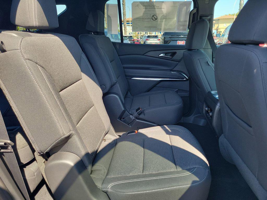 new 2026 Chevrolet Traverse car, priced at $43,820