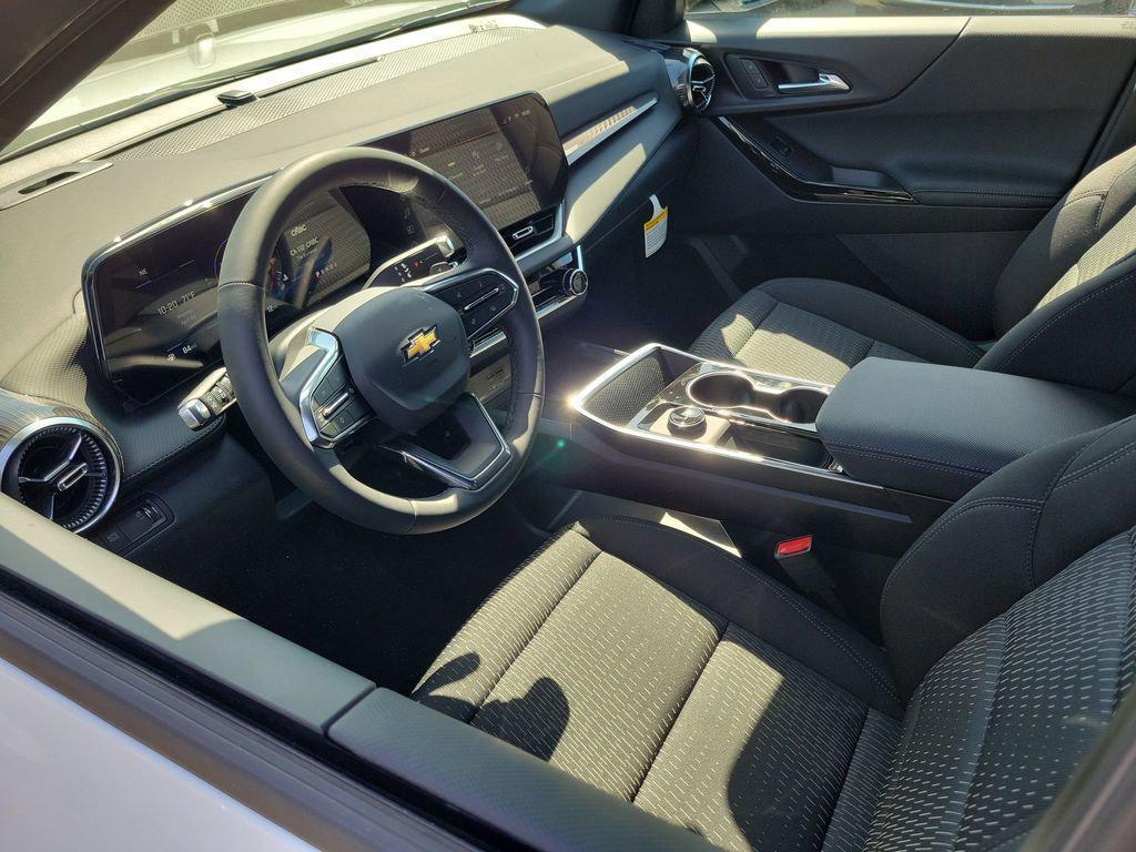 new 2026 Chevrolet Equinox car, priced at $30,795
