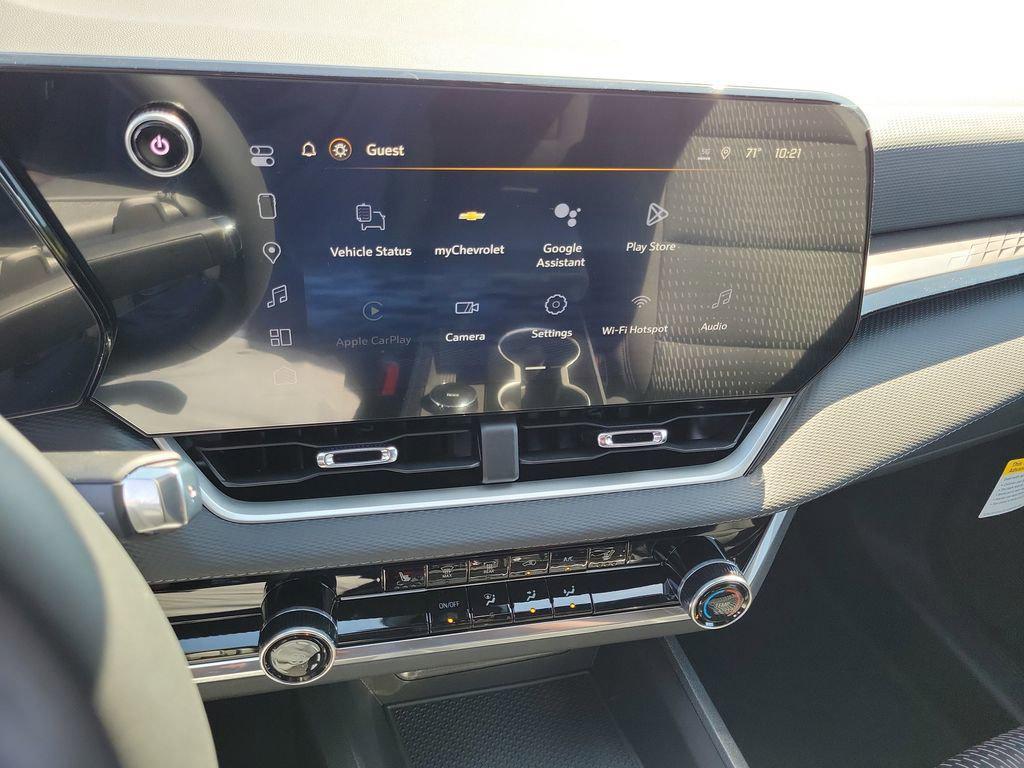 new 2026 Chevrolet Equinox car, priced at $30,795