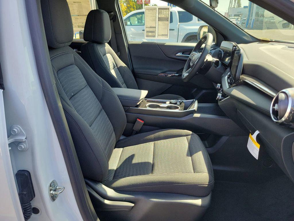 new 2026 Chevrolet Equinox car, priced at $30,795