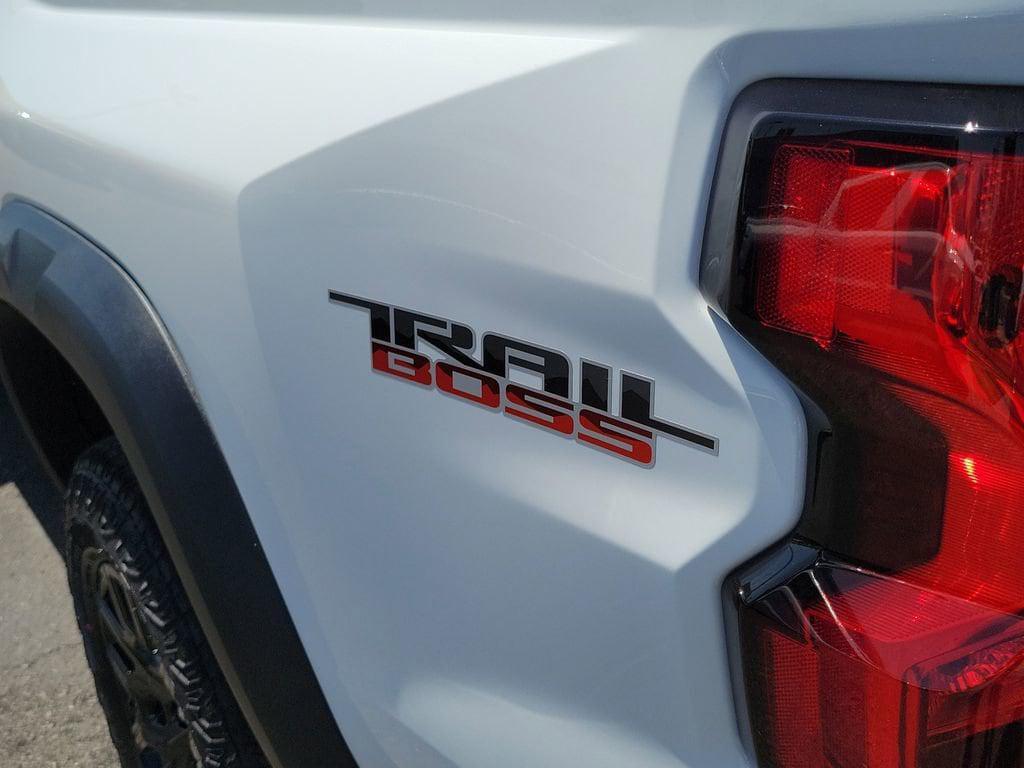 new 2026 Chevrolet Colorado car, priced at $42,820
