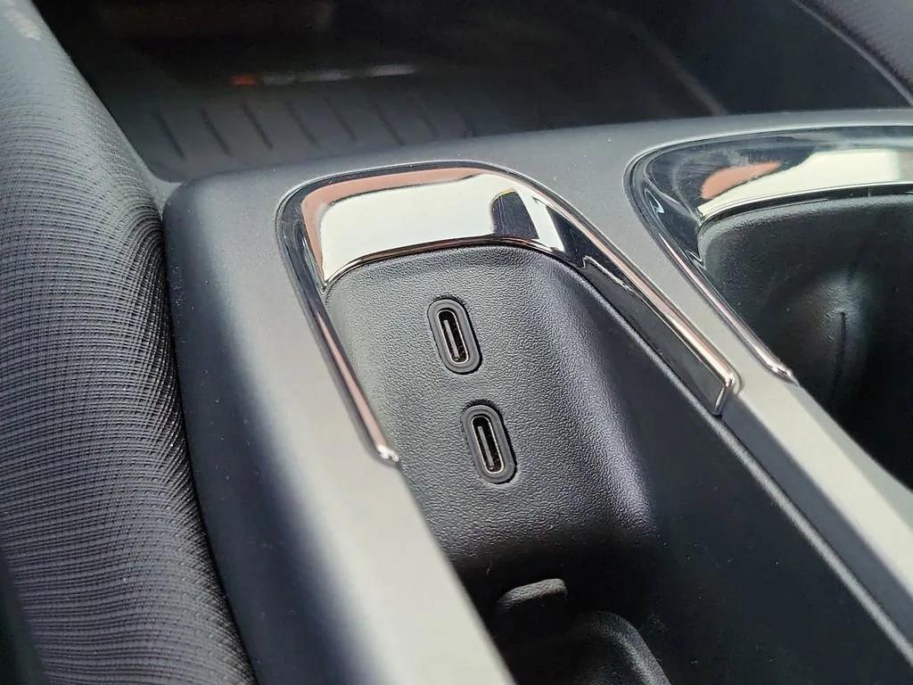 new 2026 Chevrolet Equinox EV car, priced at $39,339