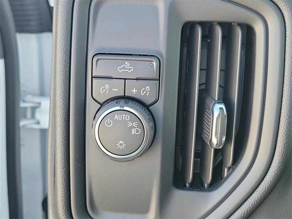 new 2026 Chevrolet Silverado 3500 car, priced at $79,999