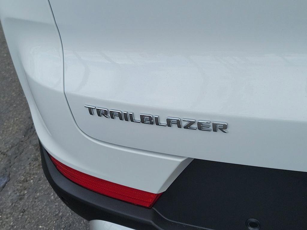 new 2026 Chevrolet TrailBlazer car, priced at $27,280