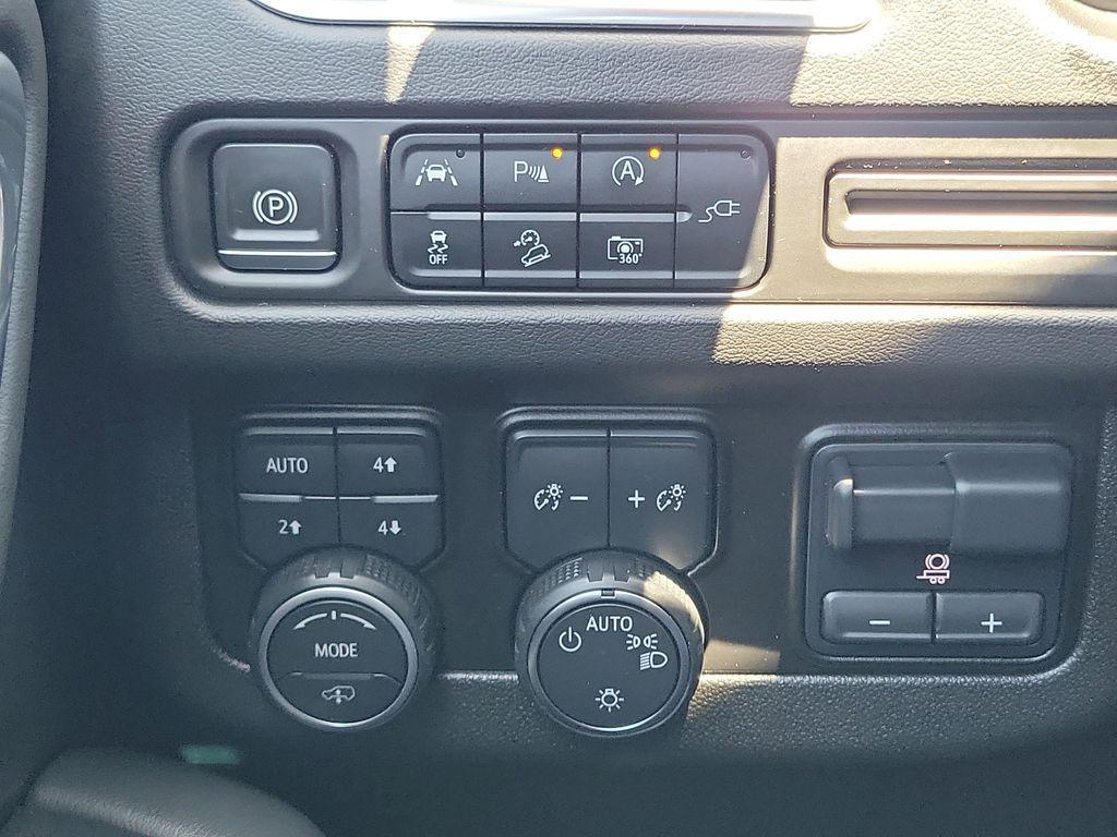 used 2022 Chevrolet Tahoe car, priced at $48,995