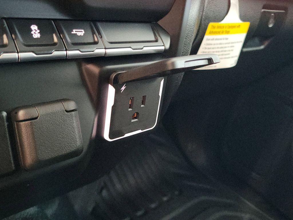 used 2025 Chevrolet Silverado 1500 car, priced at $35,995