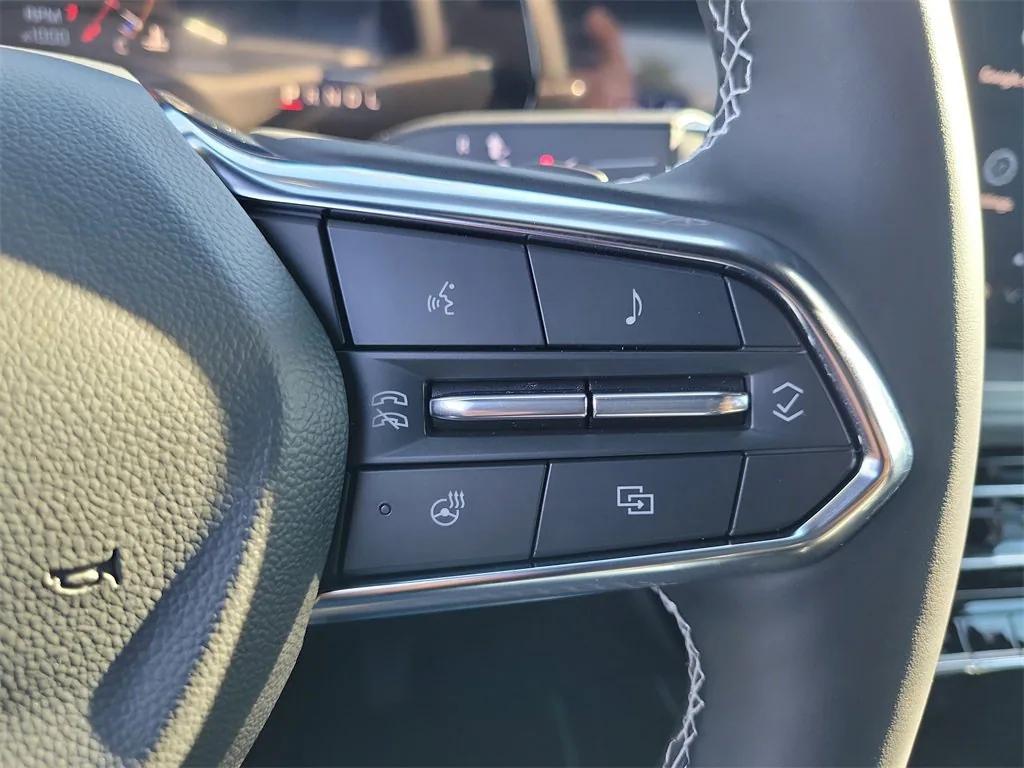 new 2026 Chevrolet Traverse car, priced at $43,315