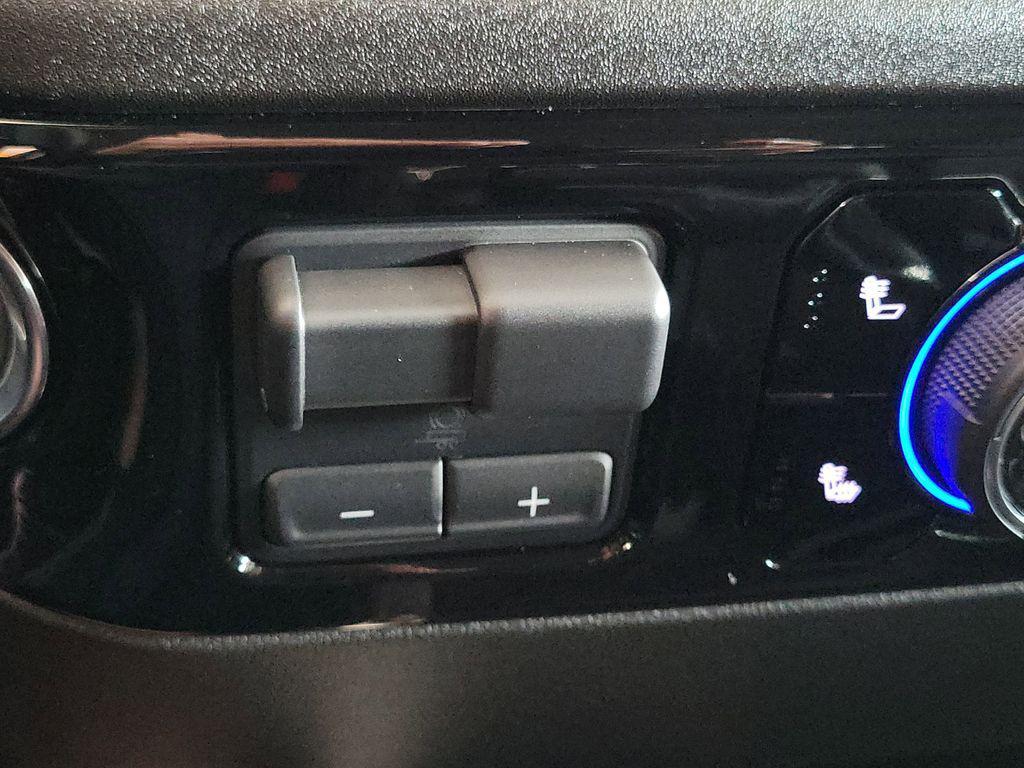 used 2025 Chevrolet Silverado 1500 car, priced at $46,999