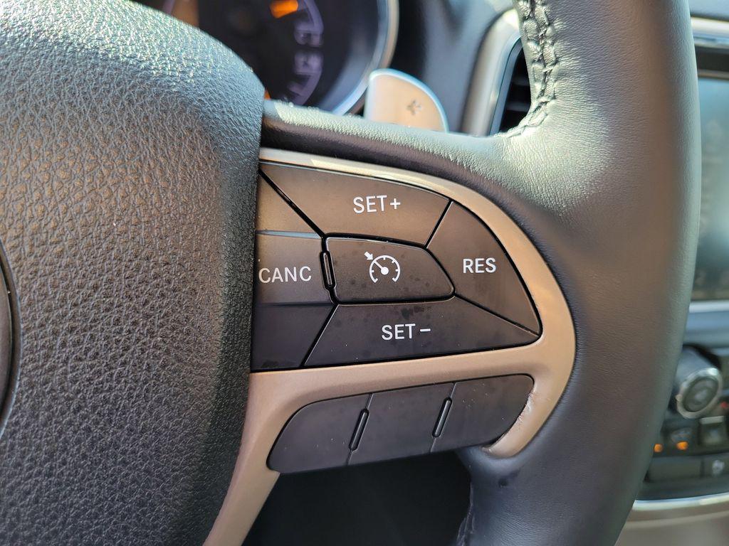 used 2015 Jeep Grand Cherokee car, priced at $11,995