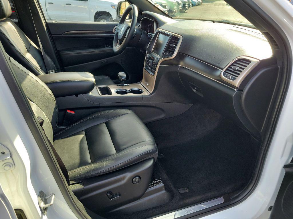 used 2015 Jeep Grand Cherokee car, priced at $11,995