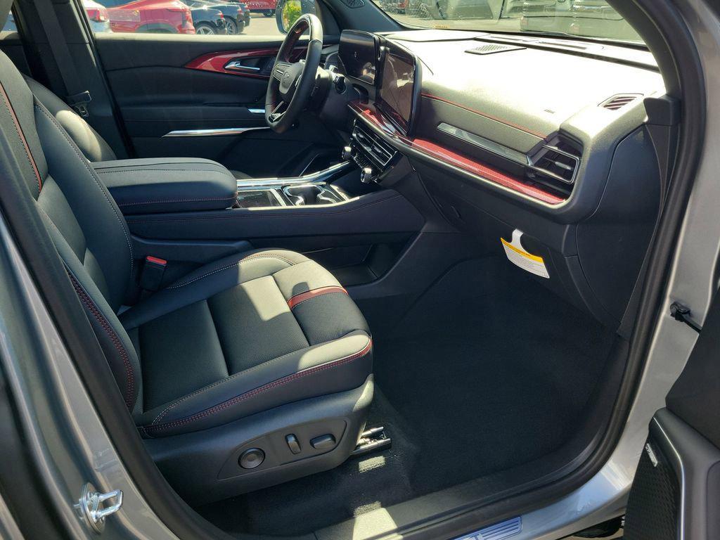 new 2026 Chevrolet Traverse car, priced at $57,694