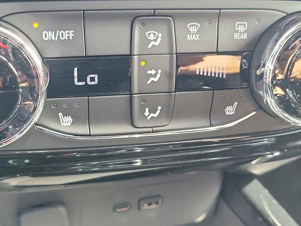 new 2026 Chevrolet Trax car, priced at $25,885