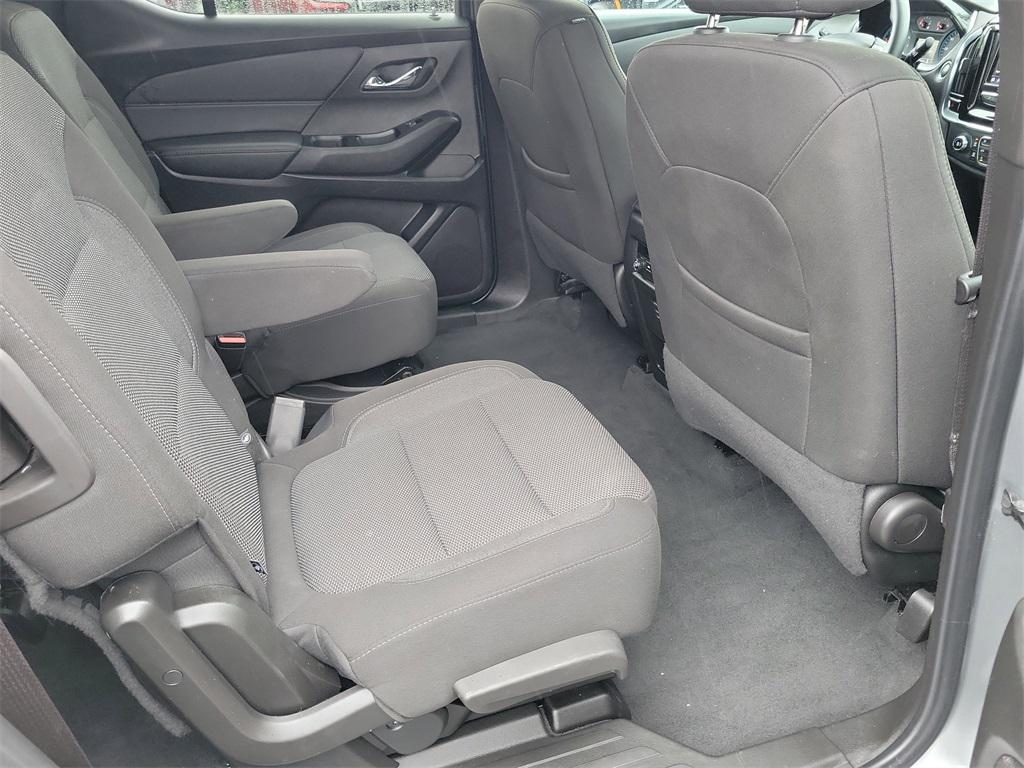 used 2023 Chevrolet Traverse car, priced at $28,995