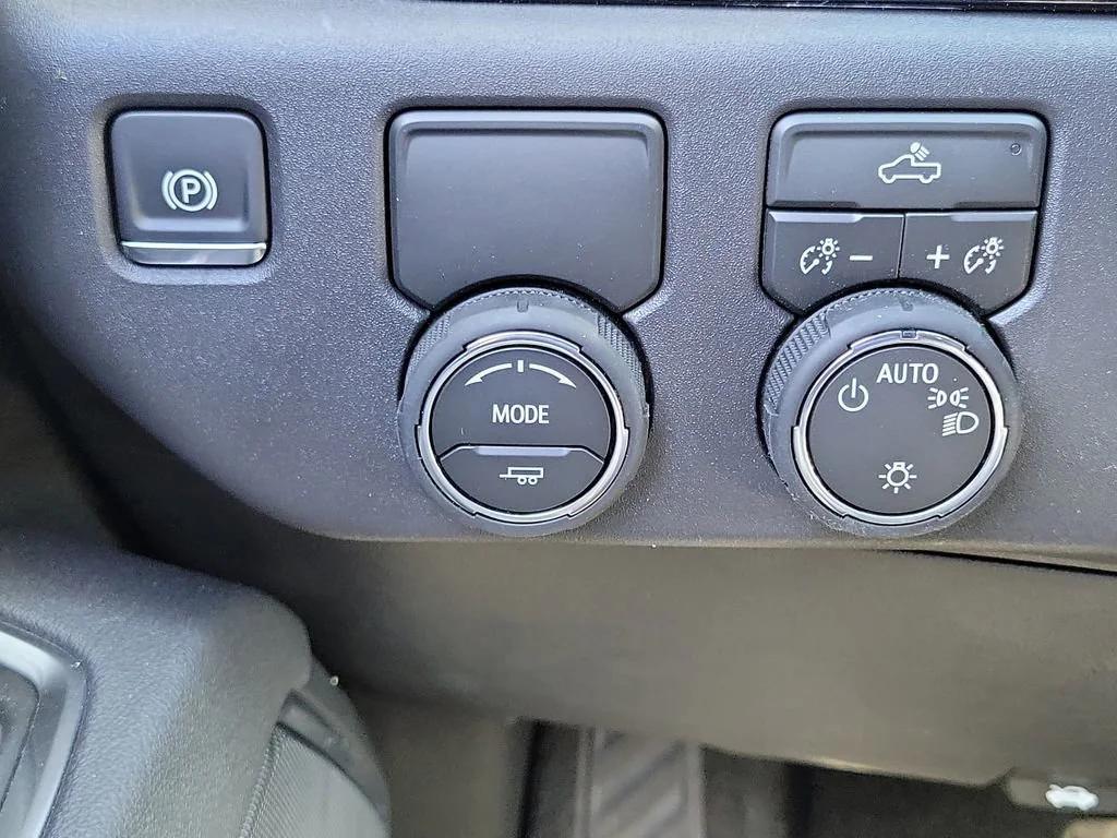 new 2026 Chevrolet Silverado 1500 car, priced at $52,260