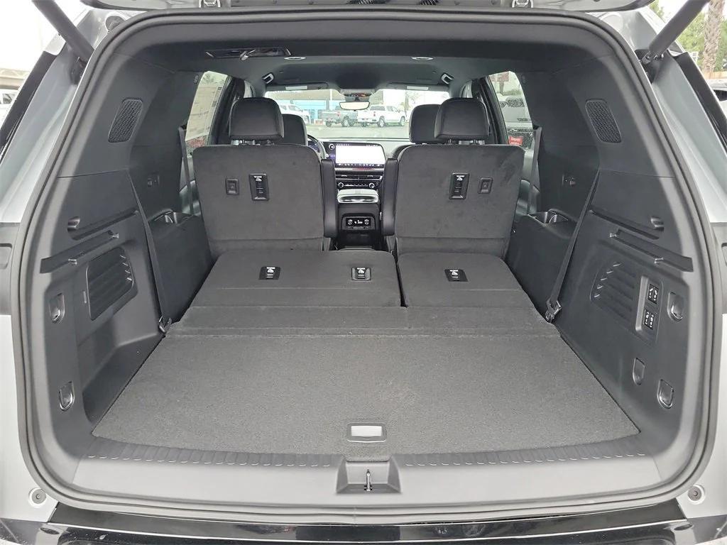 new 2026 Chevrolet Traverse car, priced at $57,594