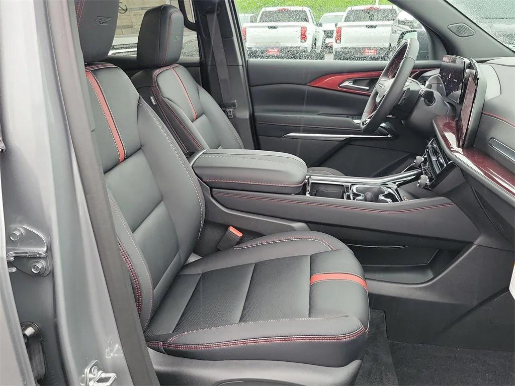 new 2026 Chevrolet Traverse car, priced at $57,594