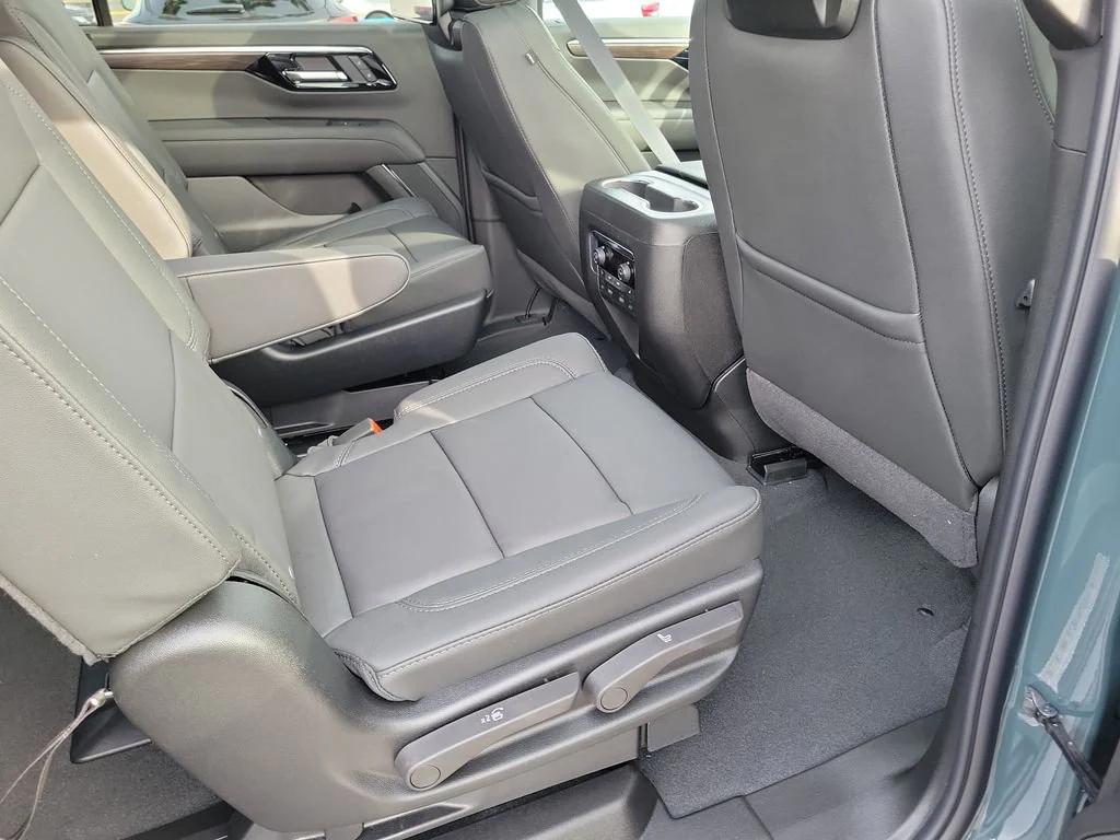 new 2026 Chevrolet Suburban car, priced at $86,344