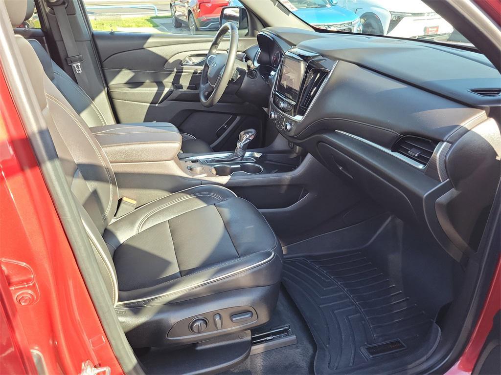 used 2022 Chevrolet Traverse car, priced at $31,275