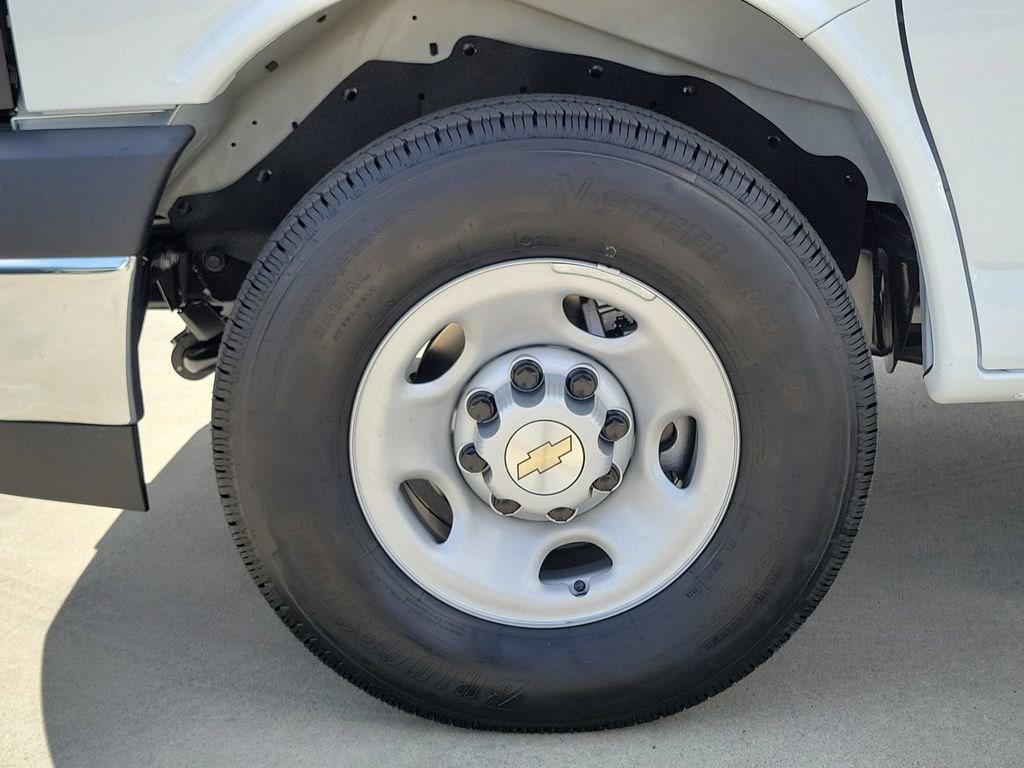 new 2026 Chevrolet Express 3500 car, priced at $52,840