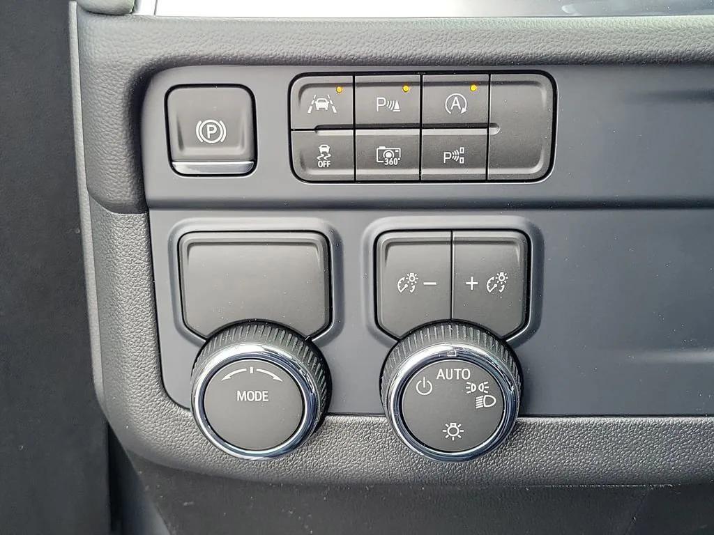 new 2026 Chevrolet Suburban car, priced at $66,620