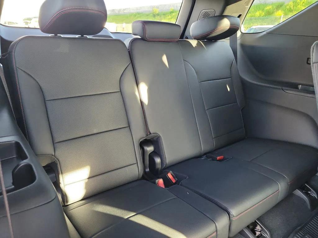 new 2026 Chevrolet Traverse car, priced at $54,469