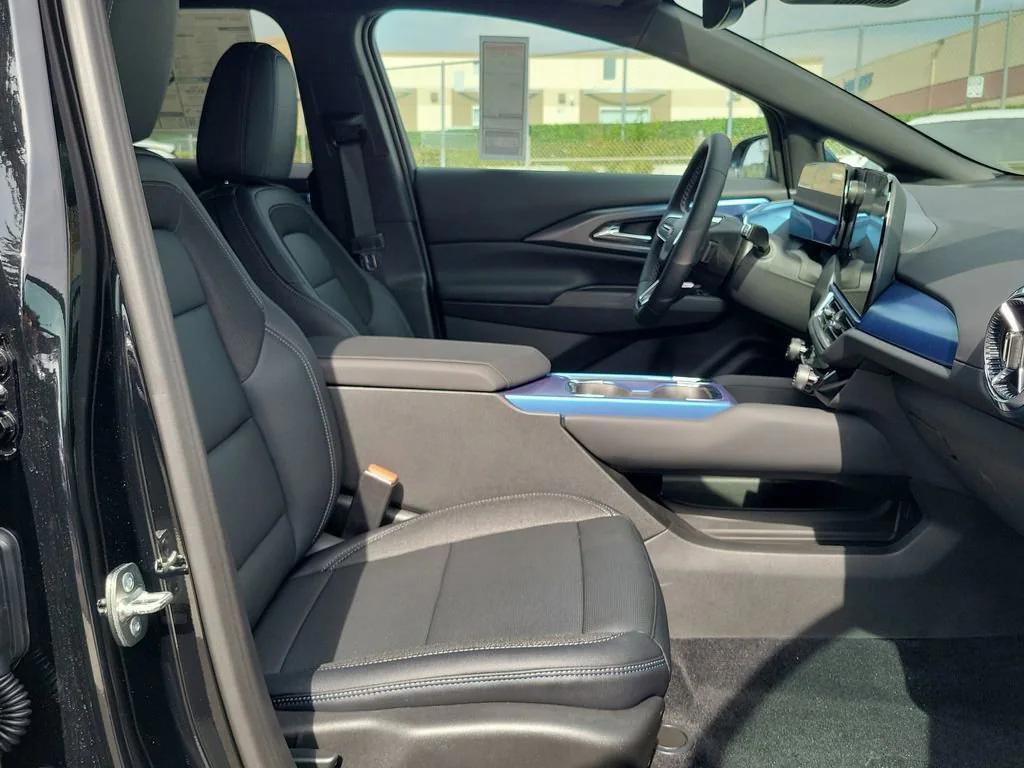 new 2026 Chevrolet Equinox EV car