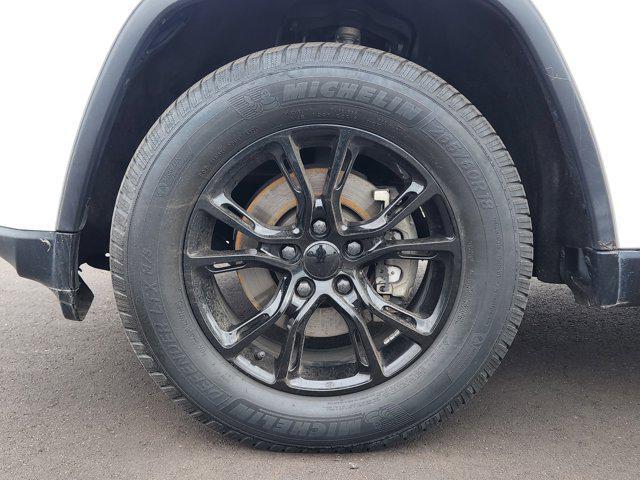 used 2019 Jeep Grand Cherokee car, priced at $15,596