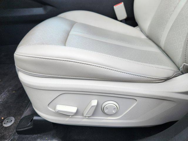 used 2023 Kia Sorento car, priced at $29,748