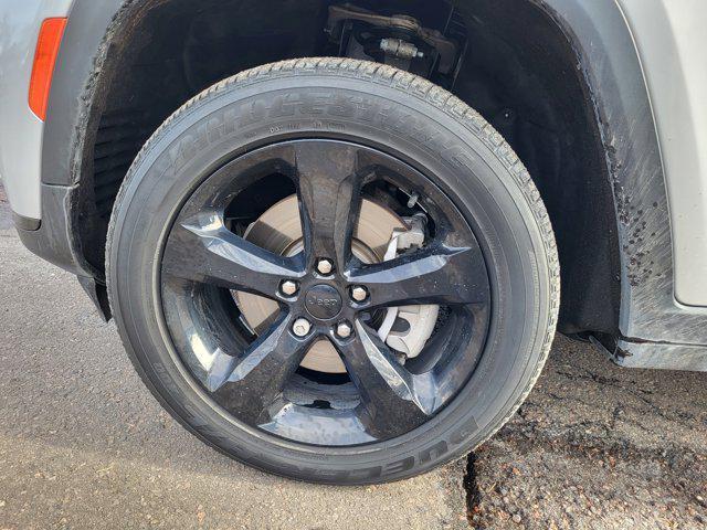 used 2022 Jeep Grand Cherokee L car, priced at $29,575