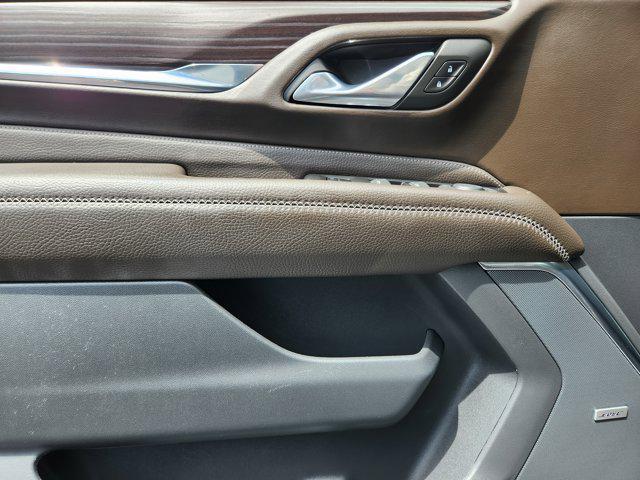 used 2023 GMC Yukon XL car, priced at $55,618