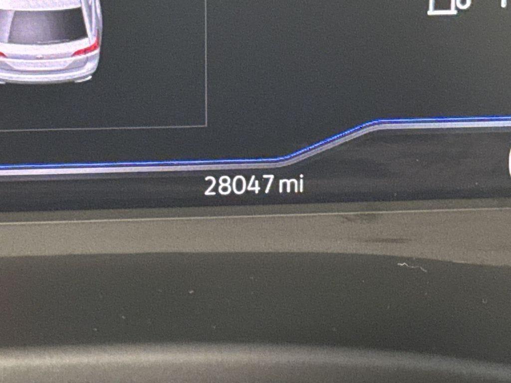 2022 Platinum Gray Metallic Volkswagen Atlas
