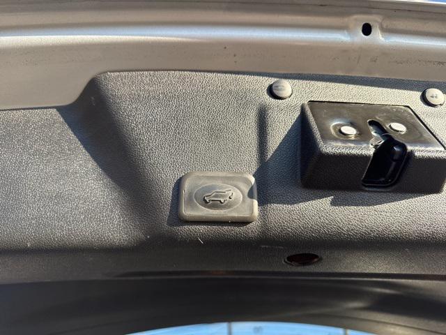 used 2010 GMC Acadia car, priced at $5,749