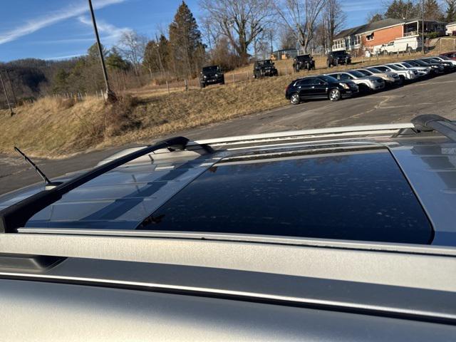 used 2010 GMC Acadia car, priced at $5,749