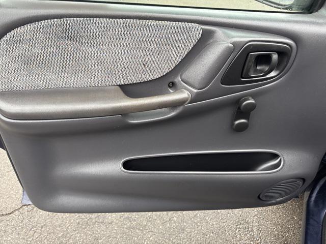 used 1998 Dodge Dakota car, priced at $2,990