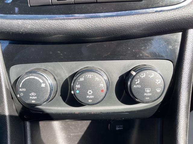 used 2014 Chrysler 200 car, priced at $6,950