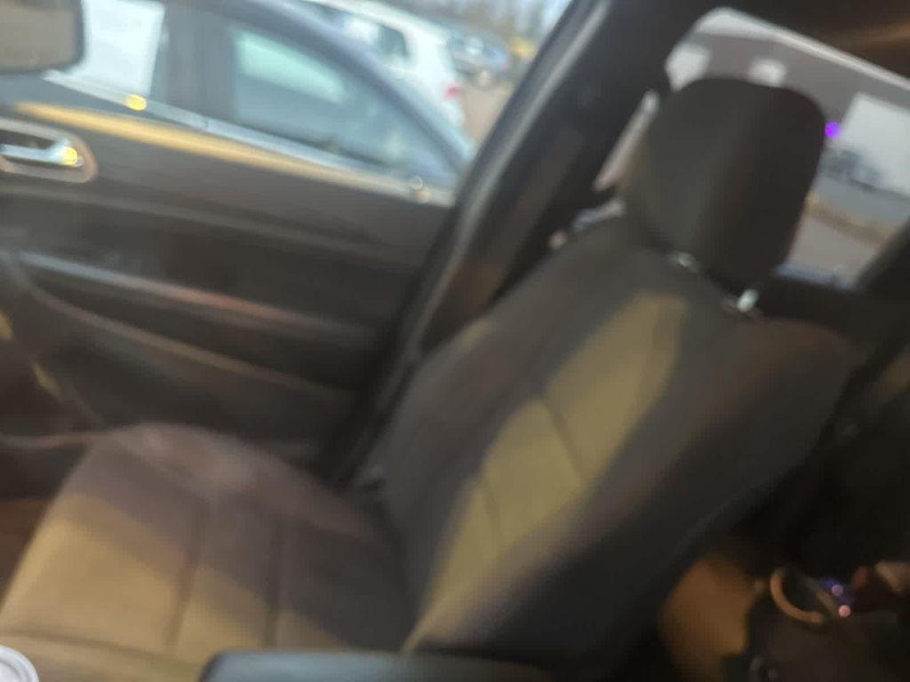 used 2017 Jeep Grand Cherokee car, priced at $12,448