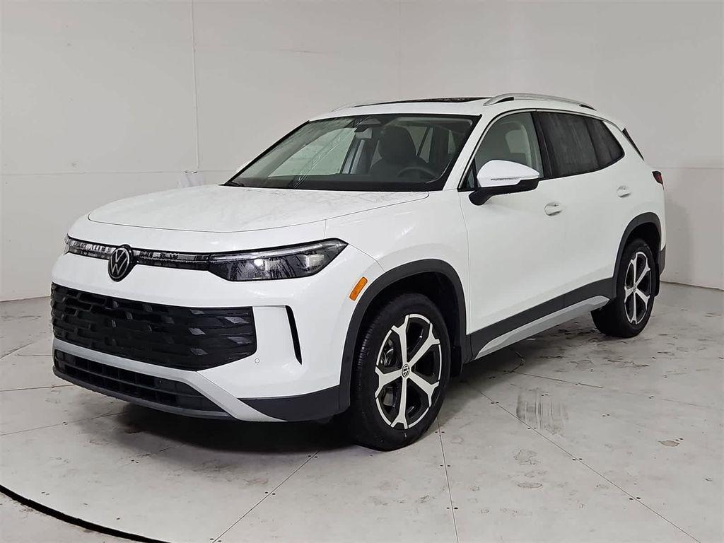 new 2025 Volkswagen Tiguan car, priced at $37,882