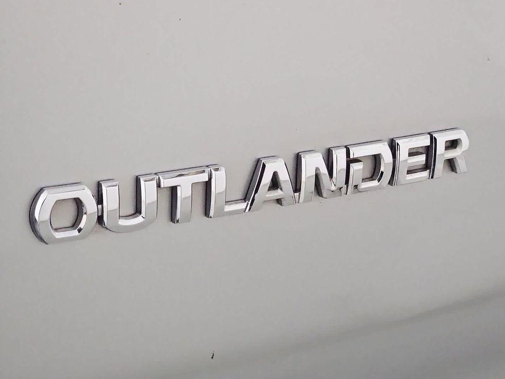 used 2020 Mitsubishi Outlander car, priced at $11,977