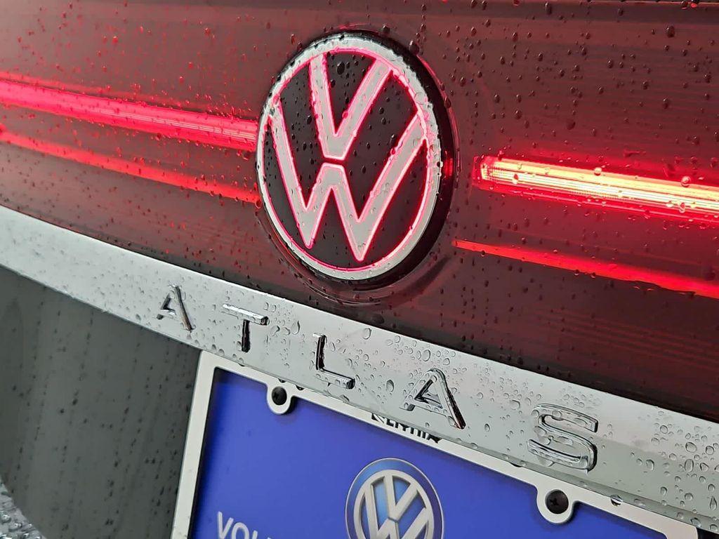 new 2026 Volkswagen Atlas car, priced at $52,864
