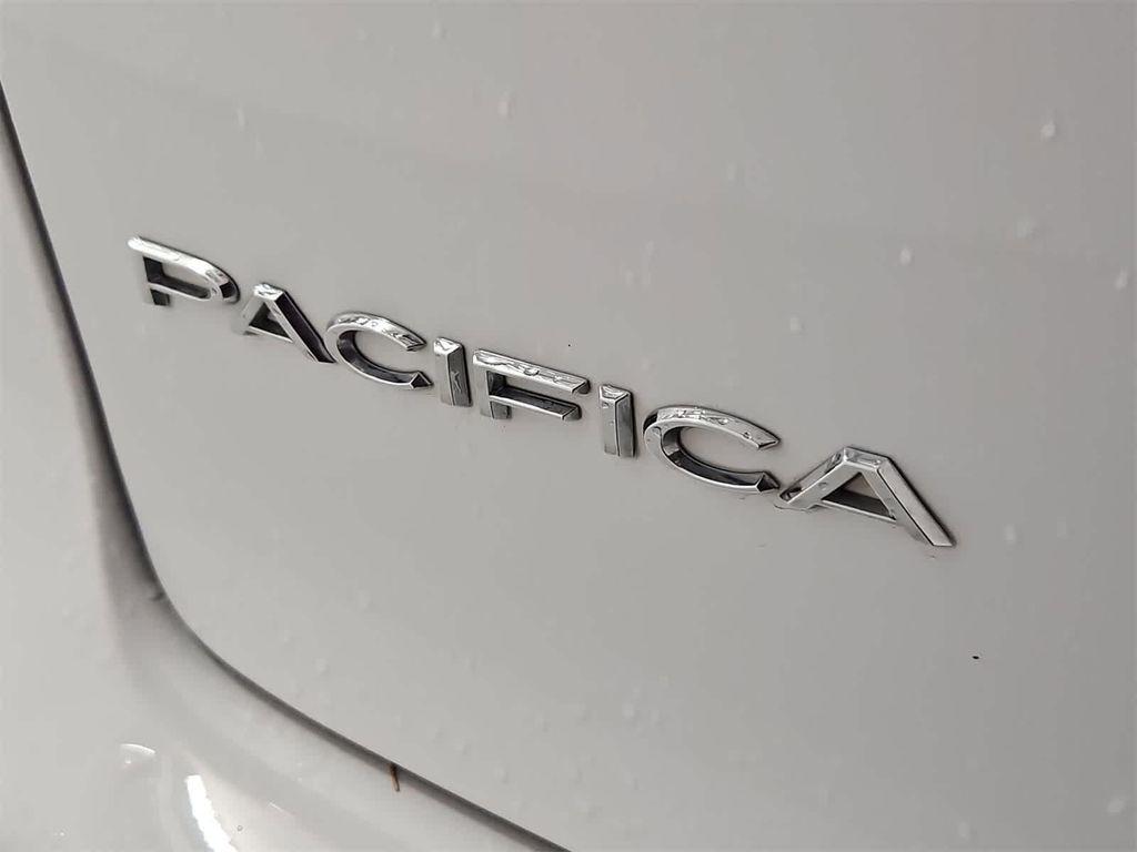 used 2024 Chrysler Pacifica car, priced at $25,996