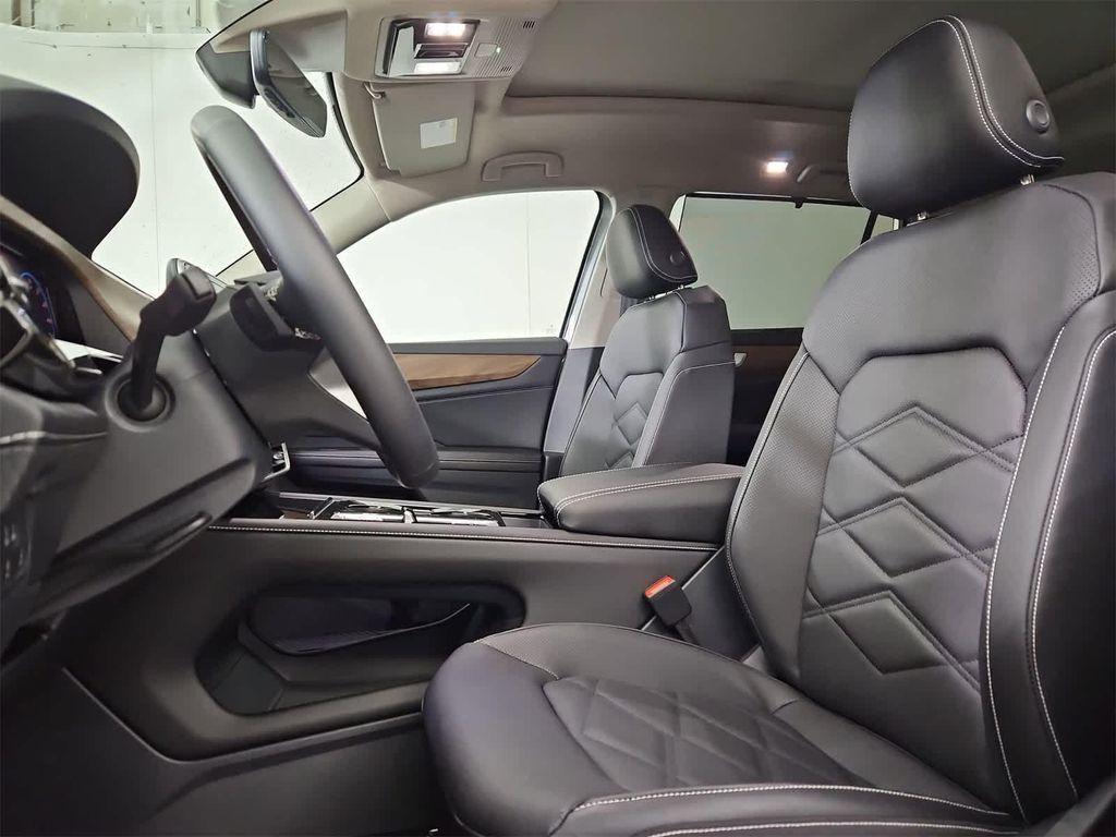 new 2026 Volkswagen Atlas car, priced at $49,380