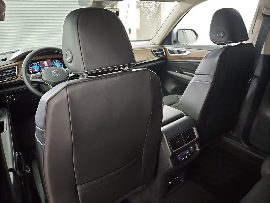new 2026 Volkswagen Atlas car, priced at $49,380