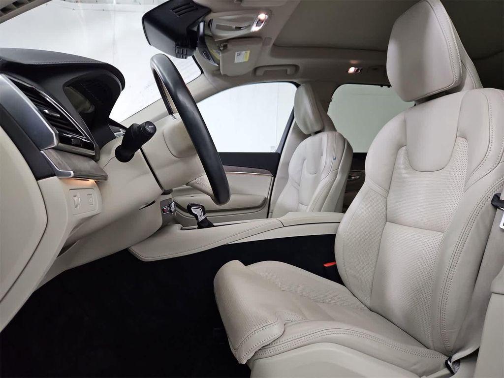 used 2022 Volvo XC90 car, priced at $35,883