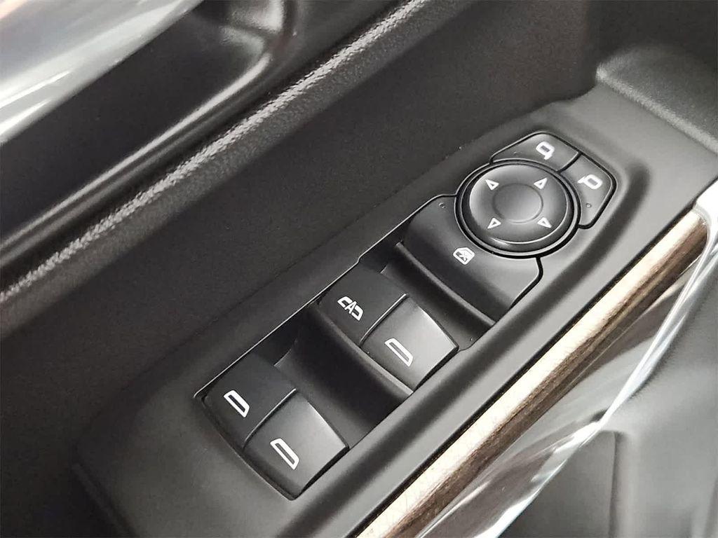 used 2021 Chevrolet Silverado 1500 car, priced at $30,638